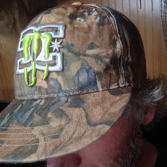 **Very Rare** Monster Energy Collab W/ DC Camo Collectors Hat Original Sportsman - Picture 14 of 15